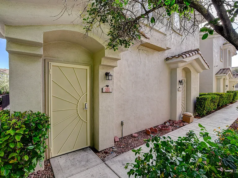 1500 Ruby Cliffs Ln #201 — Photo 3