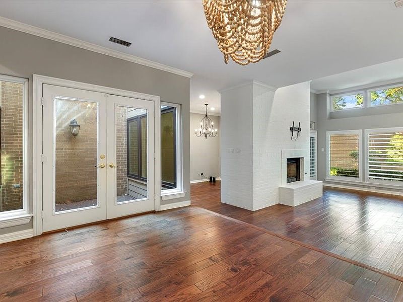 1st image of 5118 Westgrove Dr