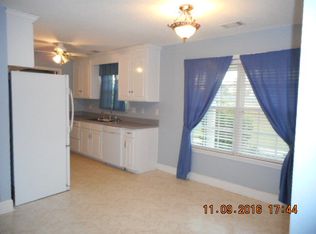 210 Park Pl, Ellabell, GA 31308