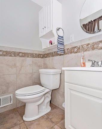 2nd image of 11418 Meadowlark Dr