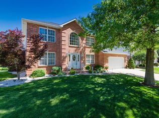 1816 Creekside Dr, Swansea, IL 62226