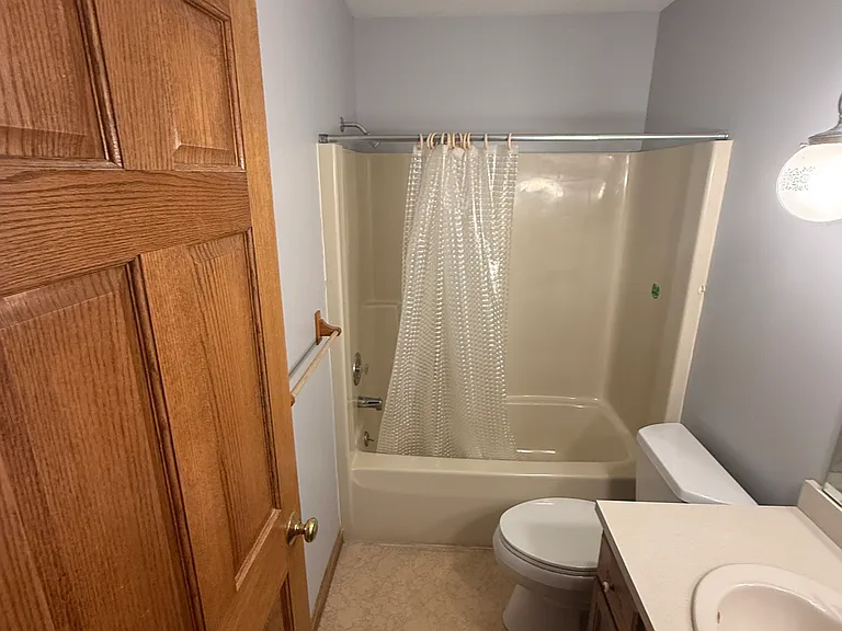 4669 Pinehurst Dr — Photo 17
