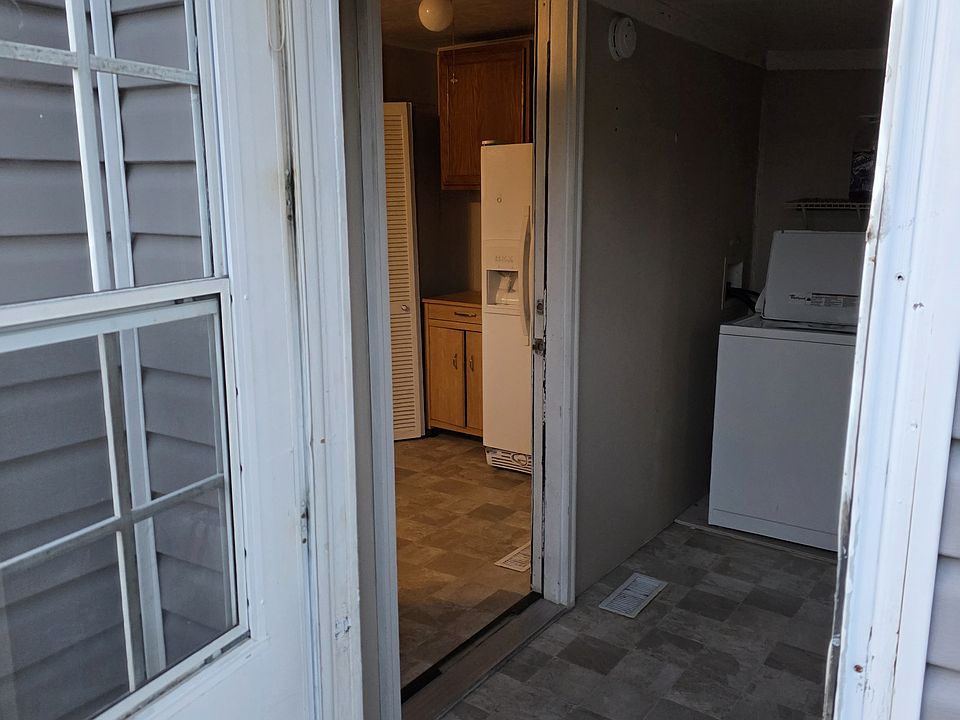 1st image of 1303 Grand Ave
