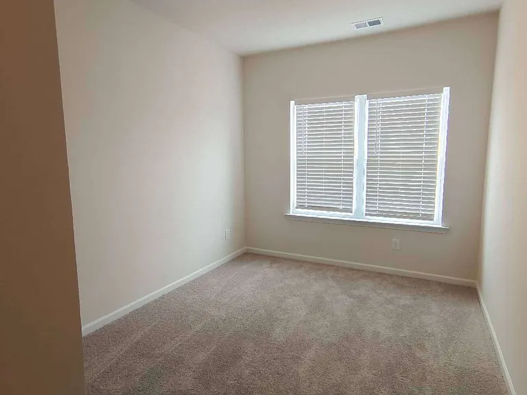 269 Dupont Dr — Photo 13