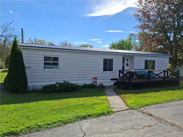 7 Reed St, Waterloo, NY 13165