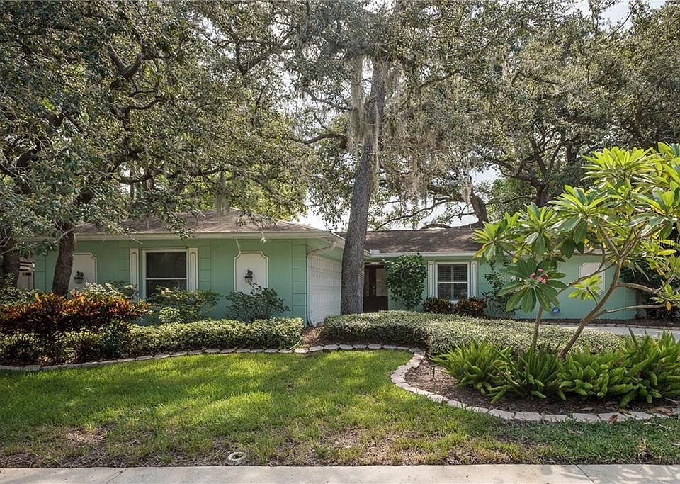 1st image of 960 Spanish Oaks Blvd
