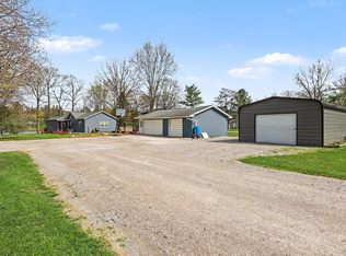 5494 N Lake Sanford Rd, Sanford, MI 48657