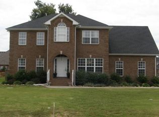 4338 Whirlaway Dr, Murfreesboro, TN 37127