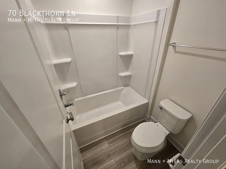 70 Blackthorn Ln — Photo 32
