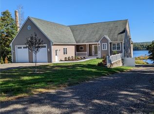 61 Lathrop Rd, Quaker Hill, CT 06375