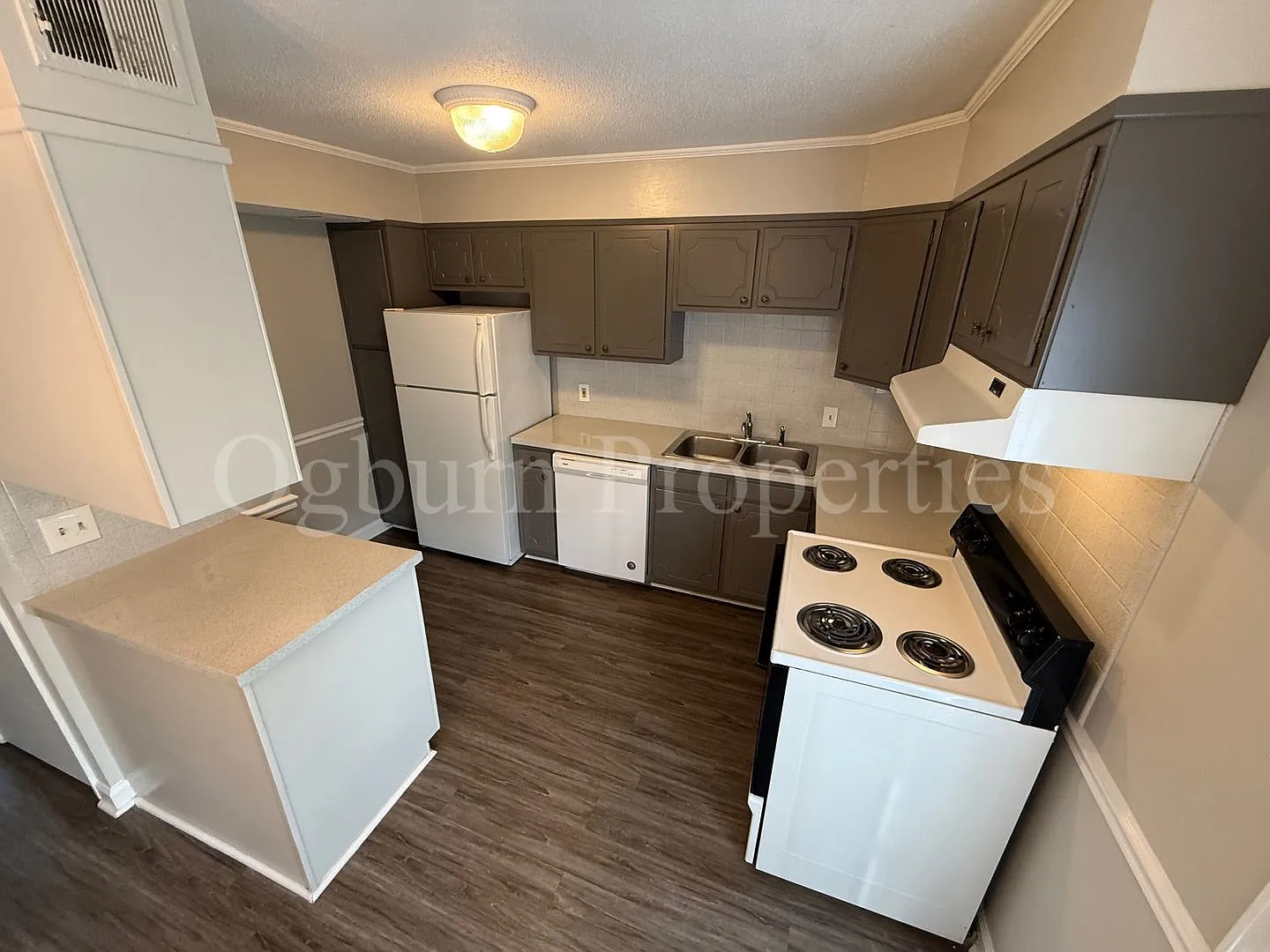 2350-E Bay Meadows Ct-2BR/1.5BA-Townhouse — Photo 4