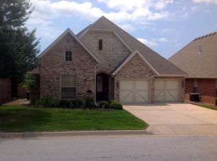 6527 W Valley View Rd, Rogers, AR 72758