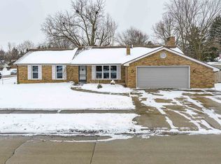 3829 Windswept Dr, Fort Wayne, IN 46815