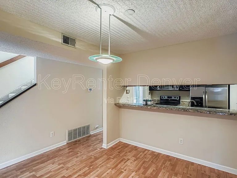 540 S Forest St #3201 — Photo 3