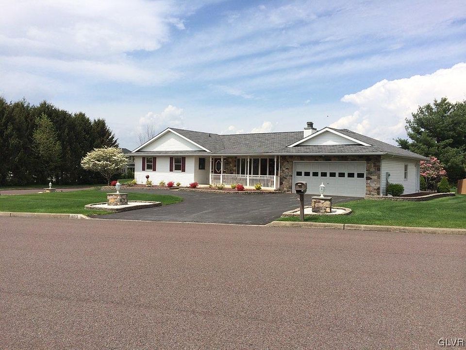 1st image of 403 Adrian Dr