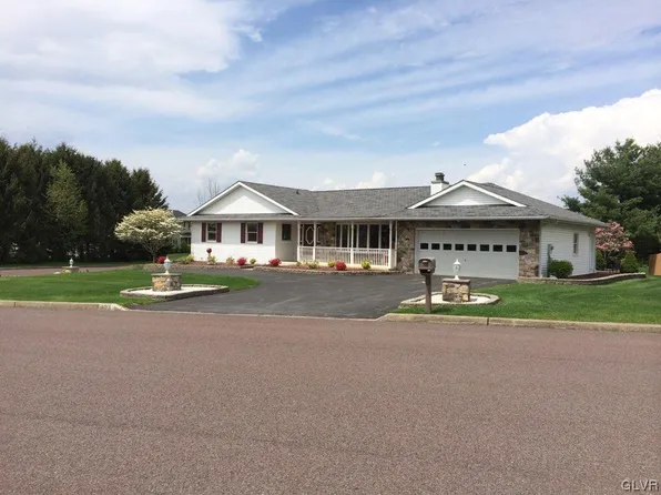 403 Adrian Dr, Easton, PA 18040