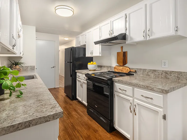 Wildwood Apartment Homes — Photo 21