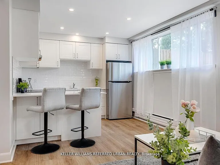 90 Portland St #6 — Photo 10