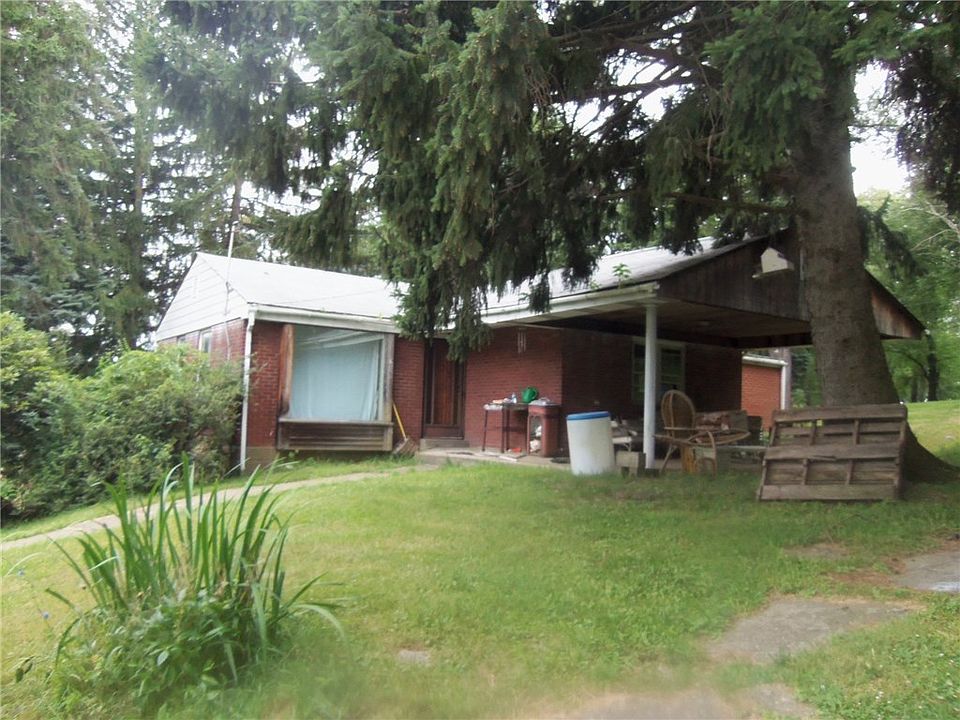 1st image of 208 Joanne St