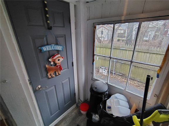 4th image of 16 Whalin St