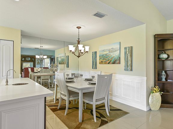 5th image of 2846 SW WESTLAKE Circle