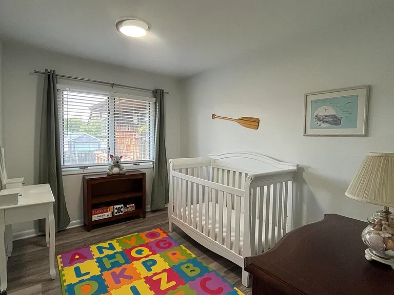 103 Chicago Ave — Photo 13