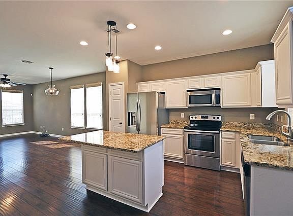 4th image of 4520 Jeanne Marie Pl