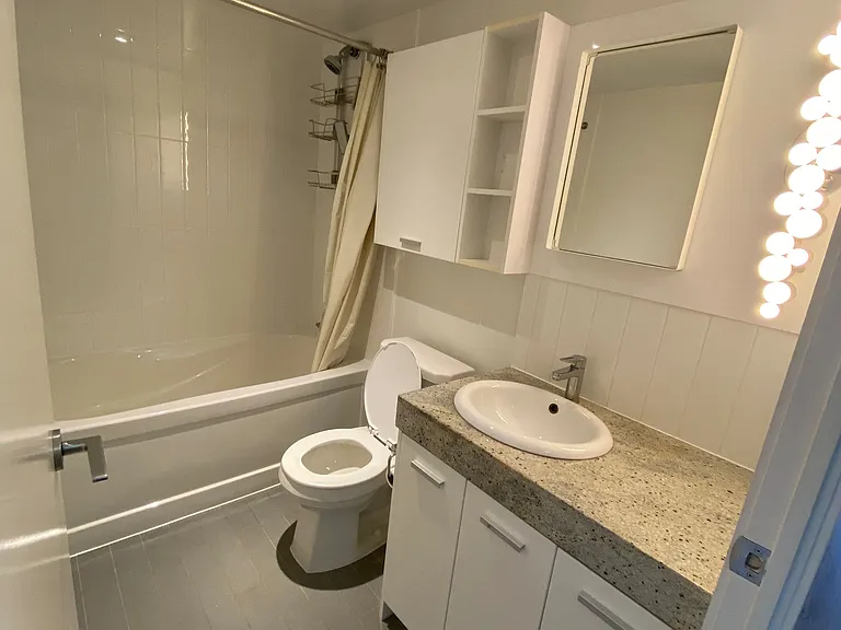 29 Singer Ct #1608 — Photo 10