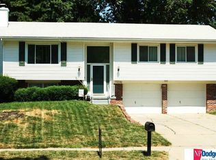 10330 North St, Omaha, NE 68127