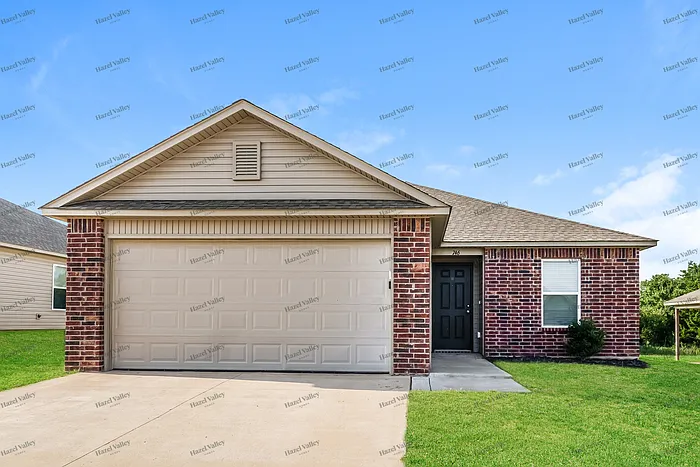 746 W Lola Dr