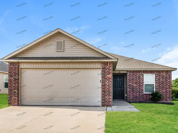 746 W Lola Dr, Mustang, OK 73064