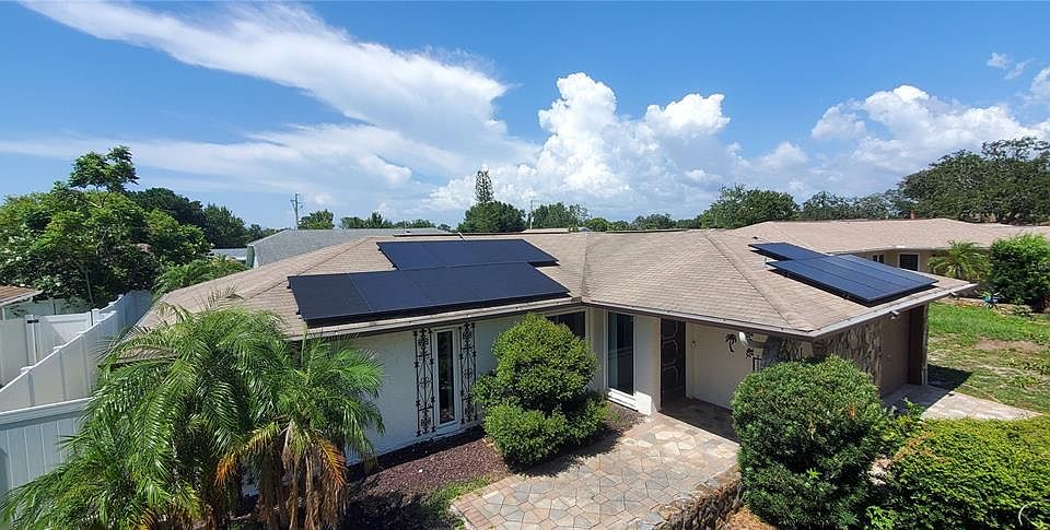 1st image of 7438 LAKE FOREST CIRCLE