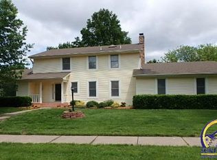 2442 SW Pepperwood Cir, Topeka, KS 66614