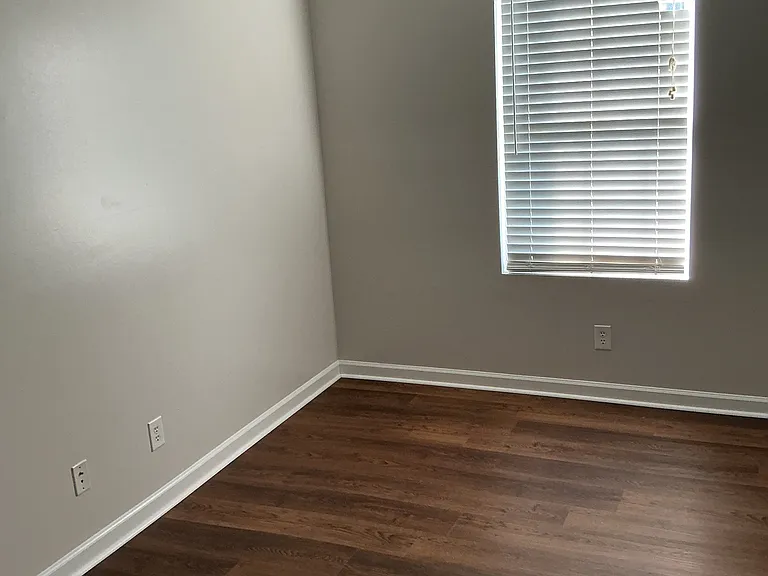 2 BR 1 Bath Apartment — Photo 16