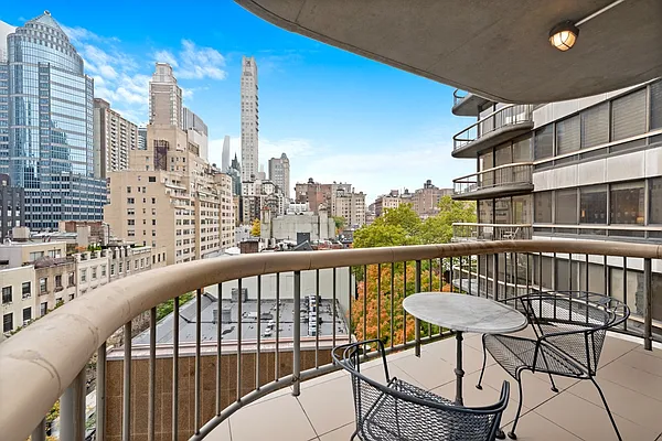 Sold by Douglas Elliman | media 19