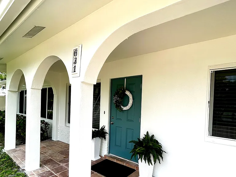 631 Linnet Cir — Photo 8