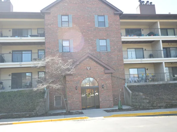 641 Hapsfield Ln Unit 304, Buffalo Grove, IL 60089