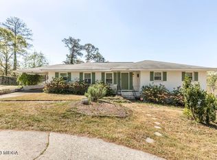 200 Pine Valley Dr, Warner Robins, GA 31088