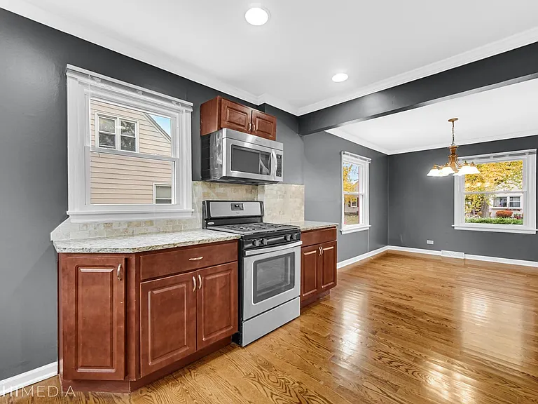6661 Glenview Dr — Photo 12