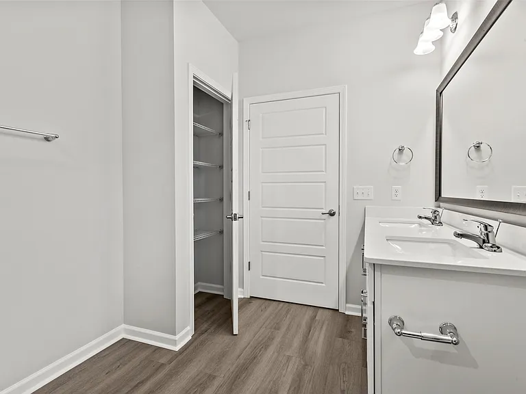 Bull River Bluff Apartments - Unit 8 — Photo 22