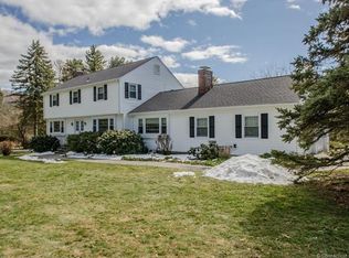 9 Pinnacle Ridge Rd, Farmington, CT 06032