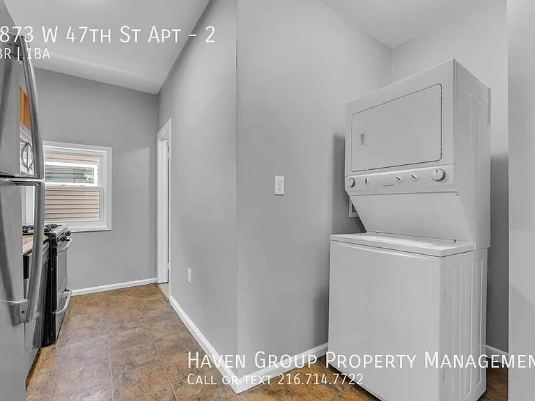 1873 W 47th St #2 — Photo 11
