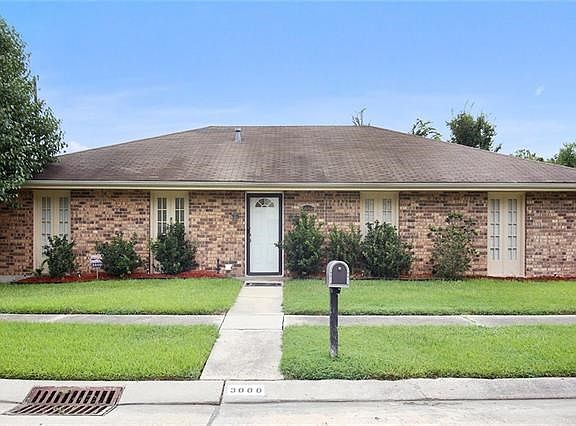 3000 Meraux Ln. Violet, LA  70092 - This home features FOUR bedrooms!