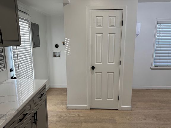 4th image of 12609 Brock Ave