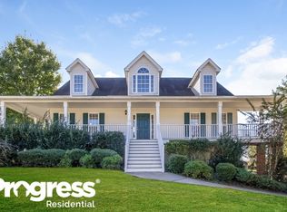 14 Autumn Woods Dr, Dallas, GA 30157