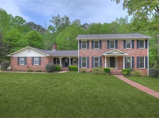 545 Cary Dr, Auburn, AL 36830