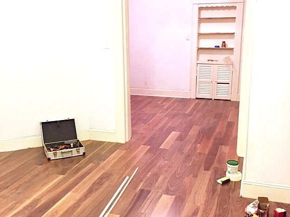 5th image of 10437 90th Ave #2