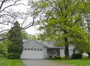 751 Cheriton Dr, Highland Heights, OH