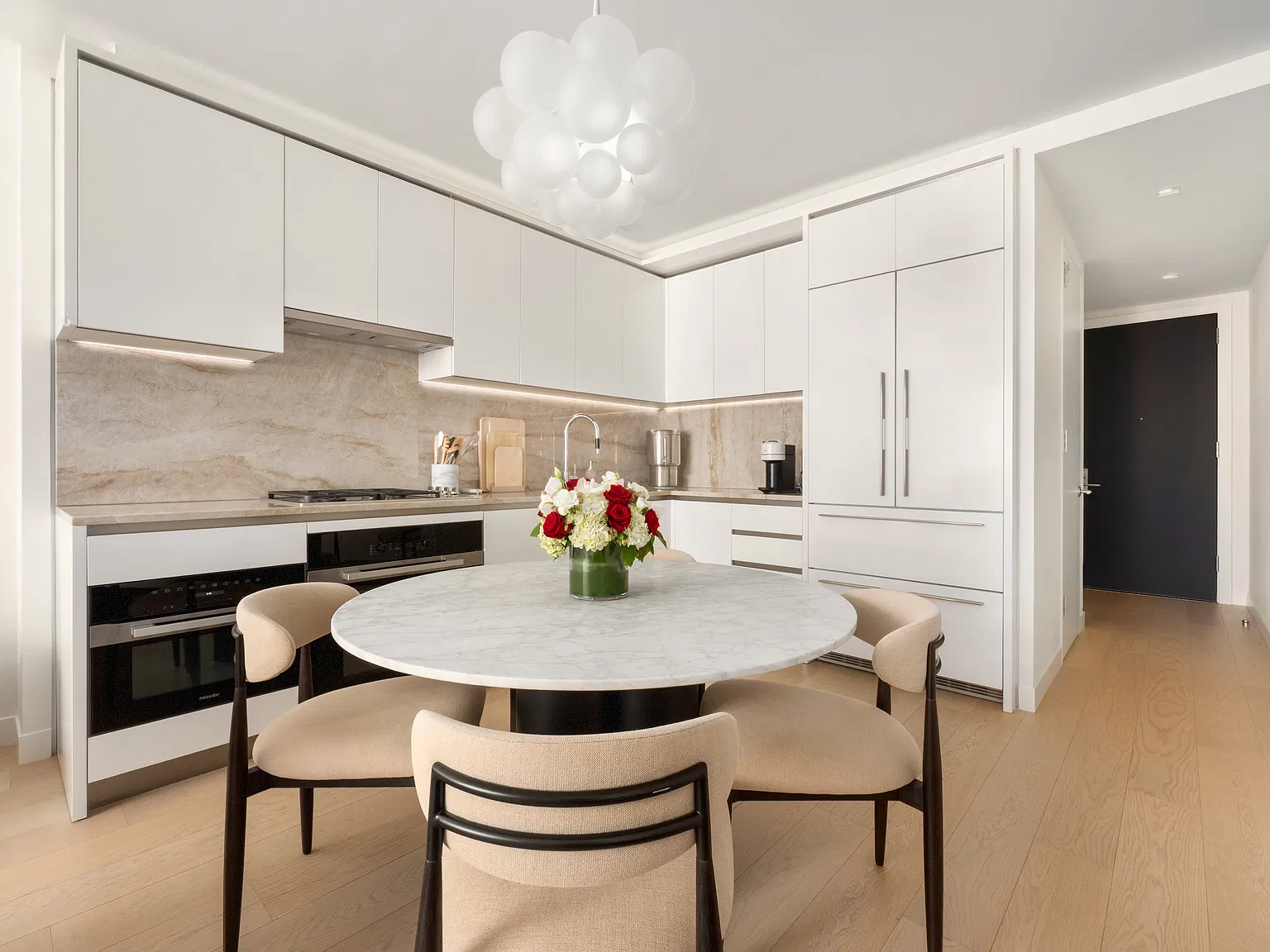 450 Washington Street — Photo 3