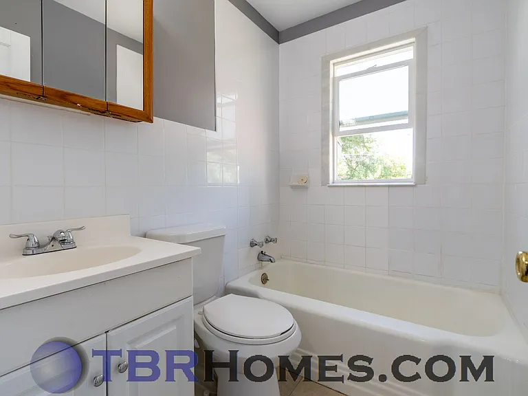 4285 S Delaware St — Photo 9